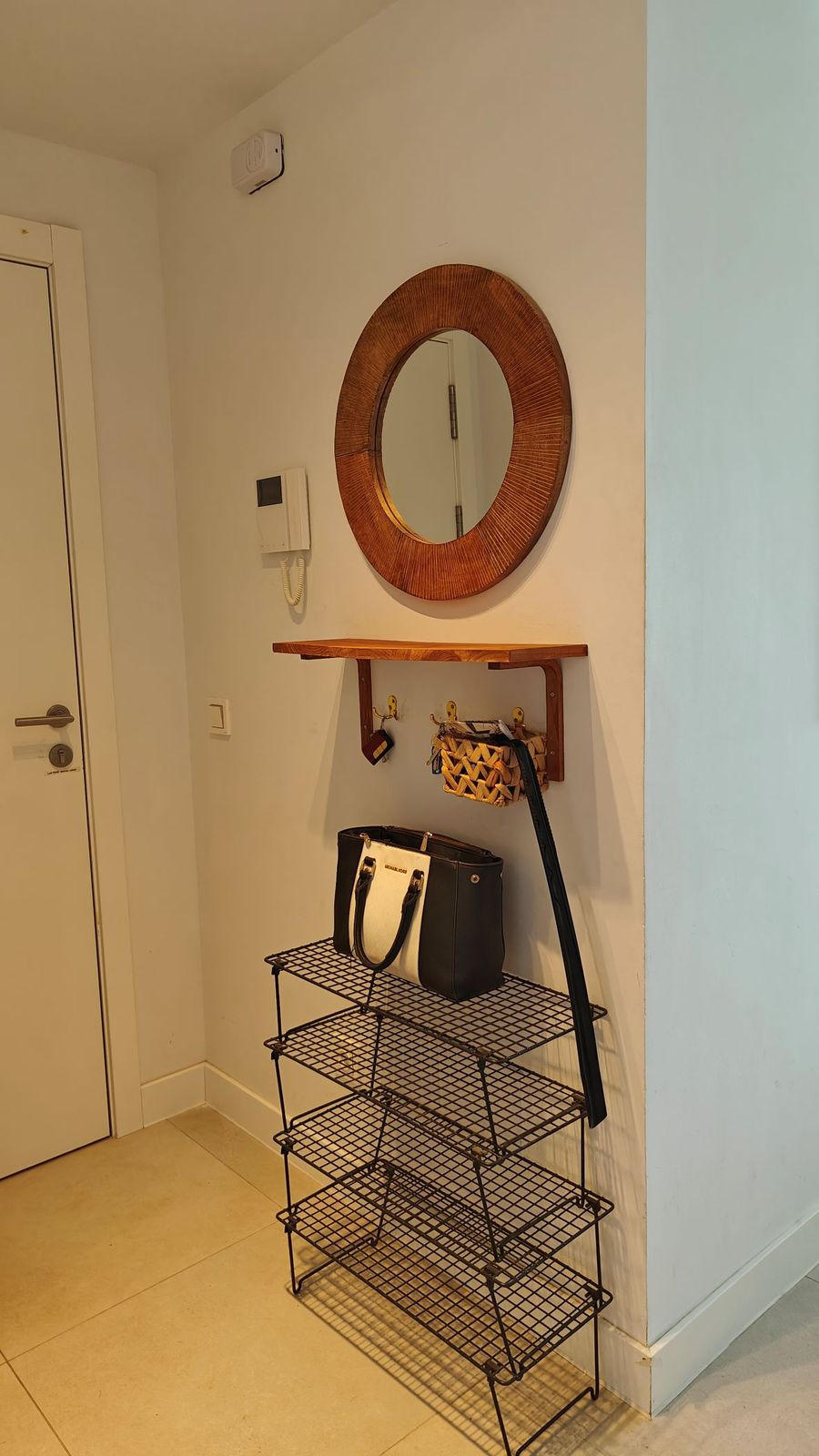 4 Bed Apartment for sale in Estepona Costa Del Sol, Málaga, Spain