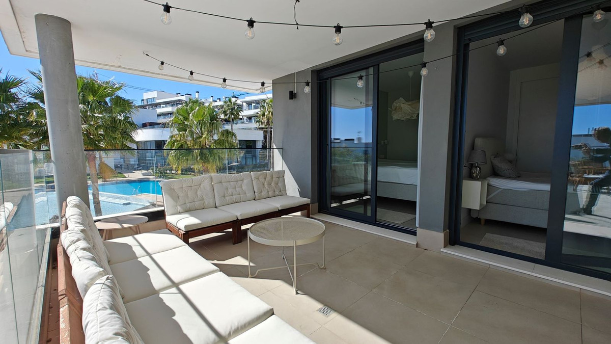 4 Bed Apartment for sale in Estepona Costa Del Sol, Málaga, Spain