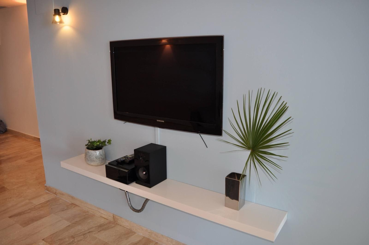 2 Bed Apartment for sale in Calahonda Costa Del Sol, Málaga, Spain