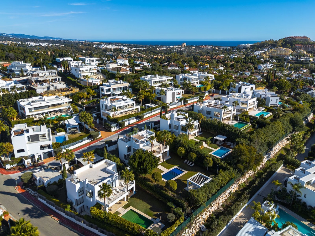 Se vende Villa - Chalet de 6 dormitorios en Costa Del Sol, Málaga, España