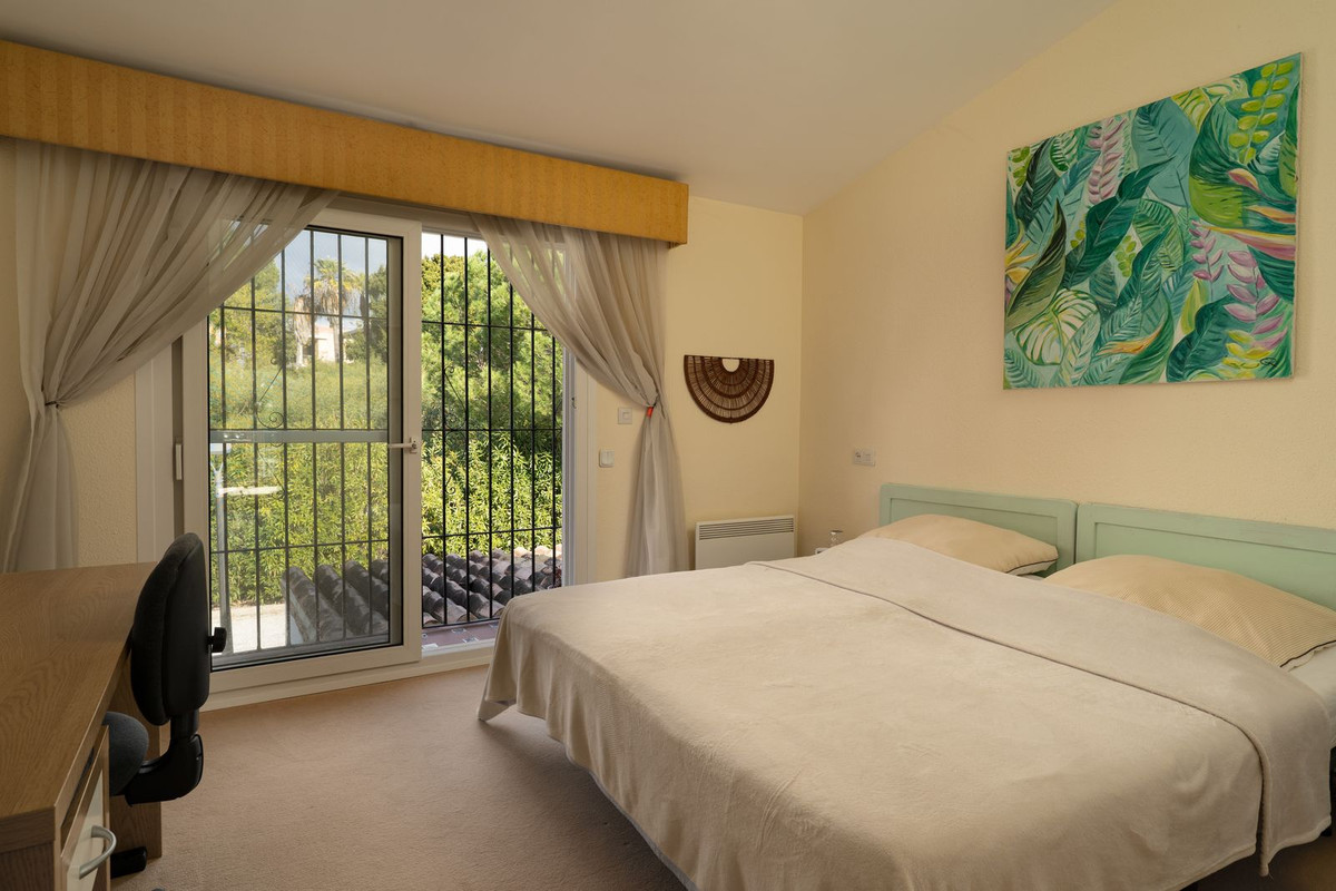 Se vende Pareada de 2 dormitorios en Costa Del Sol, Málaga, España