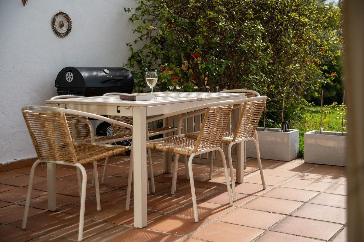 Se vende Pareada de 2 dormitorios en Costa Del Sol, Málaga, España