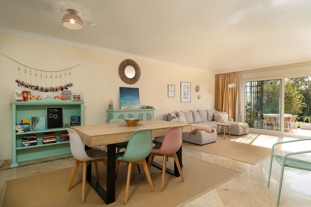 Se vende Pareada de 2 dormitorios en Costa Del Sol, Málaga, España