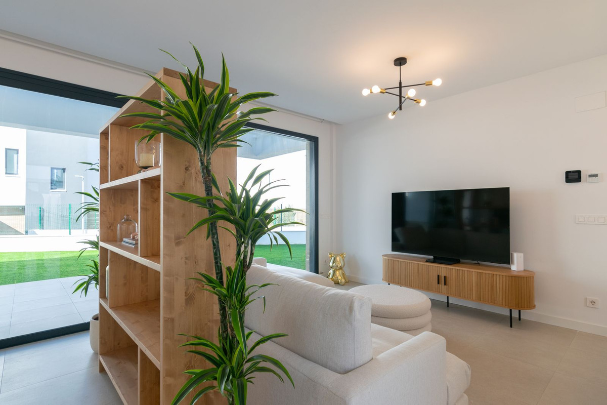 Se vende Pareada de 4 dormitorios en Costa Del Sol, Málaga, España