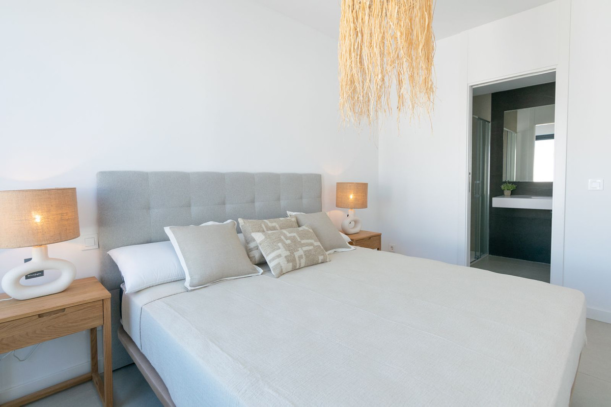 Se vende Pareada de 4 dormitorios en Costa Del Sol, Málaga, España