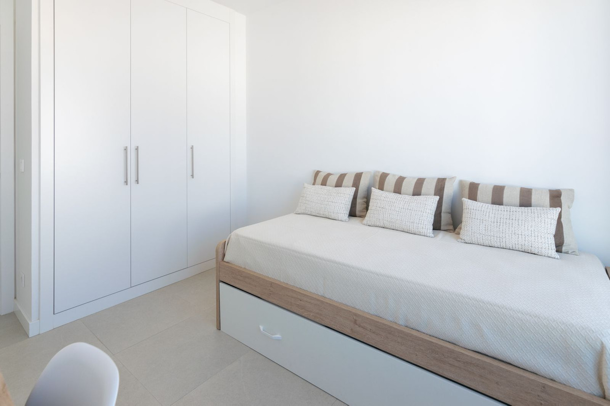 Se vende Pareada de 4 dormitorios en Costa Del Sol, Málaga, España