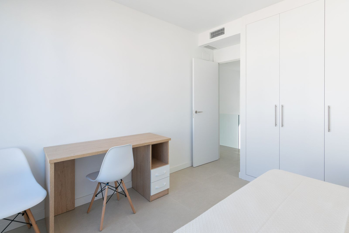 Se vende Pareada de 4 dormitorios en Costa Del Sol, Málaga, España