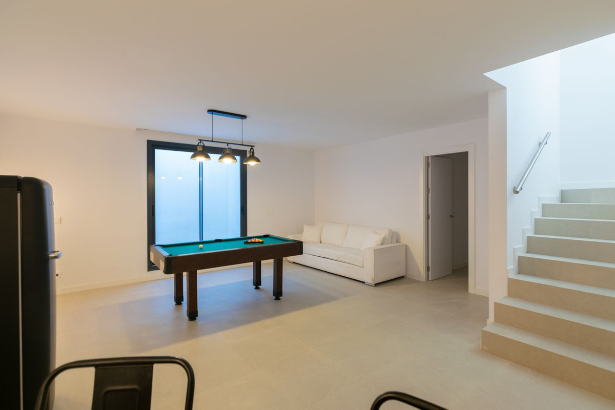 Se vende Pareada de 4 dormitorios en Costa Del Sol, Málaga, España