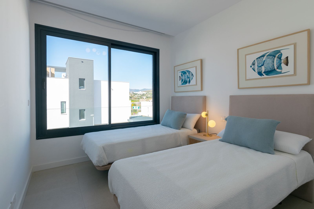 Se vende Pareada de 4 dormitorios en Costa Del Sol, Málaga, España