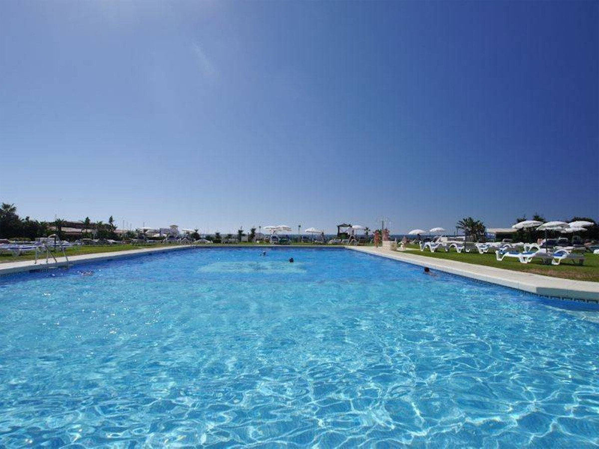 Se vende Apartamento Planta Media de 1 dormitorios en Costa Del Sol, Málaga, España
