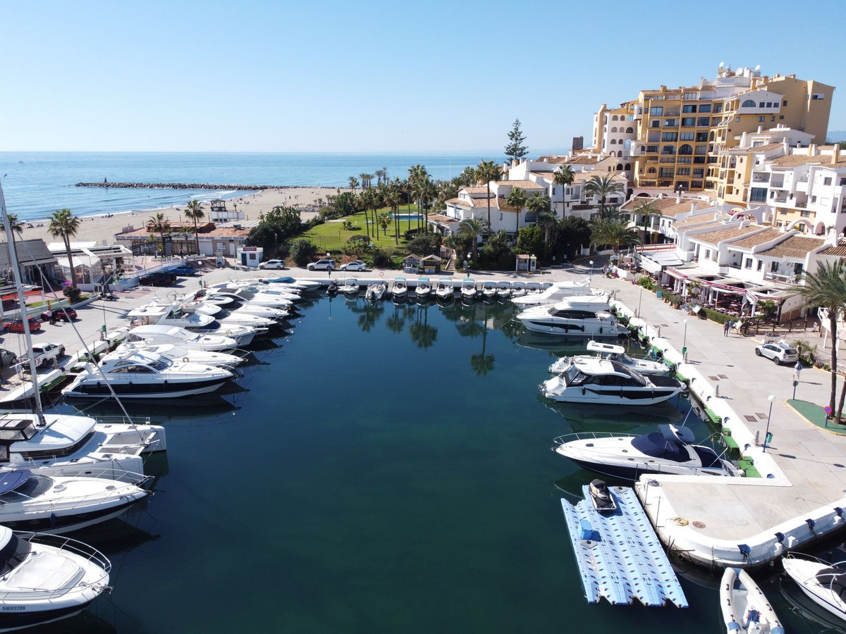 Se vende Apartamento Planta Media de 1 dormitorios en Costa Del Sol, Málaga, España