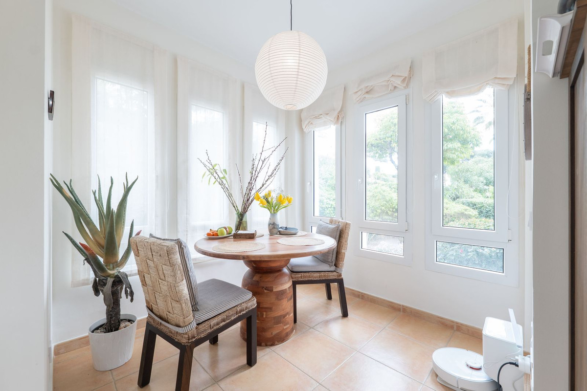 Se vende Apartamento Planta Baja de 2 dormitorios en Costa Del Sol, Málaga, España