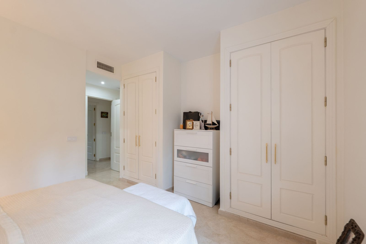 Se vende Apartamento Planta Baja de 2 dormitorios en Costa Del Sol, Málaga, España