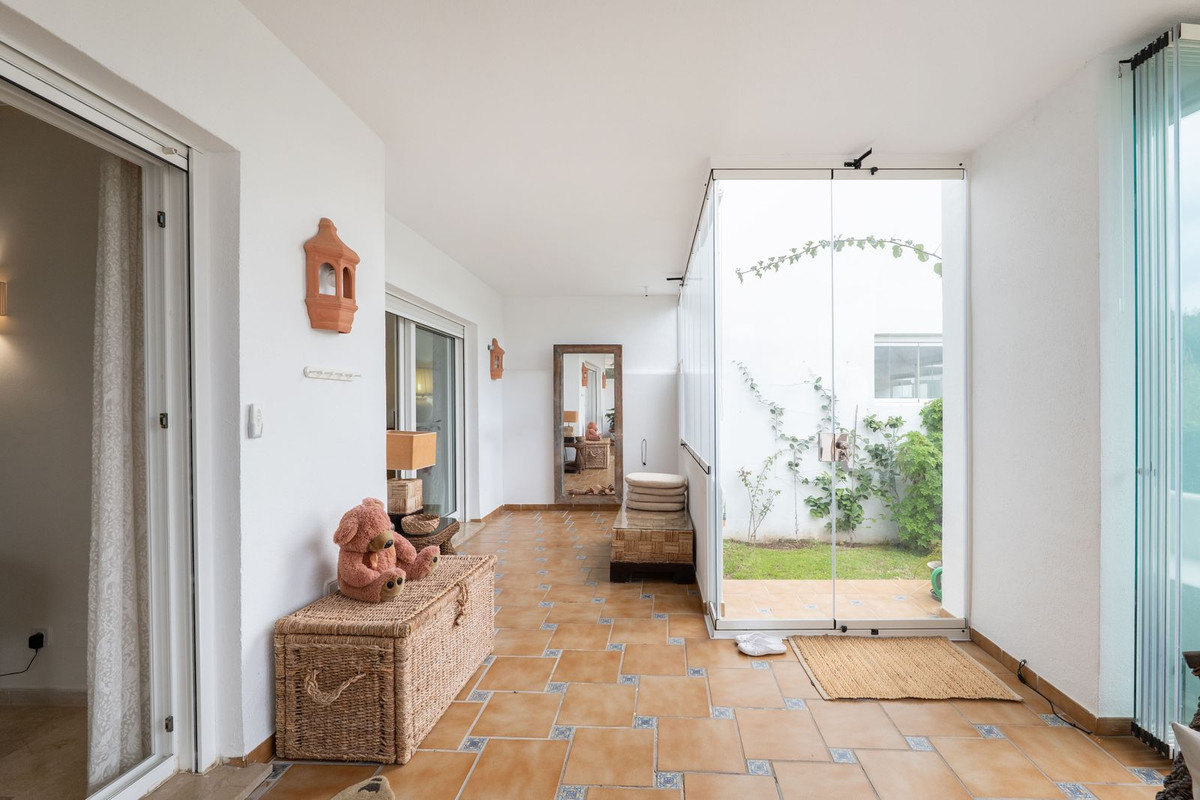 Se vende Apartamento Planta Baja de 2 dormitorios en Costa Del Sol, Málaga, España