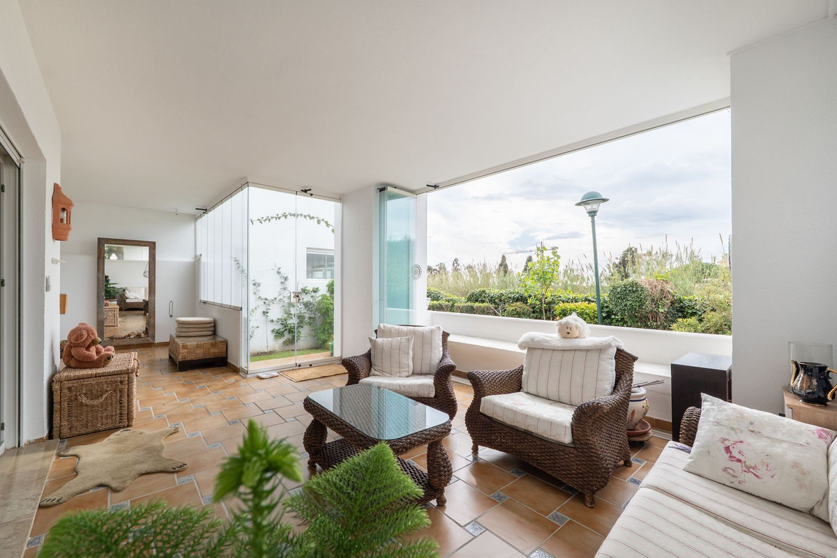 Se vende Apartamento Planta Baja de 2 dormitorios en Costa Del Sol, Málaga, España