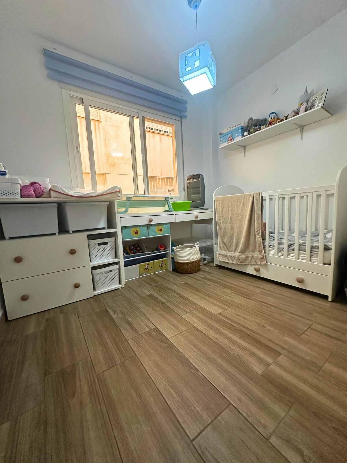 Se vende Apartamento Planta Media de 3 dormitorios en Costa Del Sol, Málaga, España