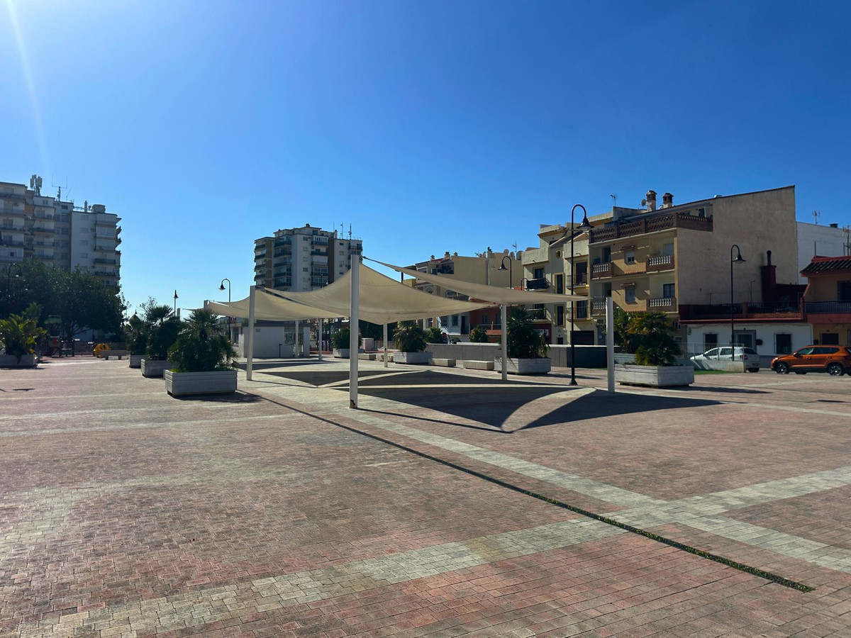 Se vende Apartamento Planta Media de 3 dormitorios en Costa Del Sol, Málaga, España