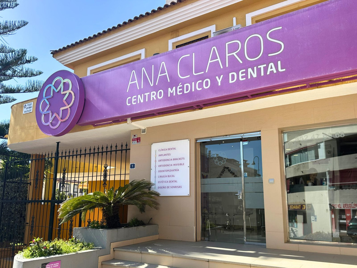 Se vende Apartamento Planta Media de 3 dormitorios en Costa Del Sol, Málaga, España