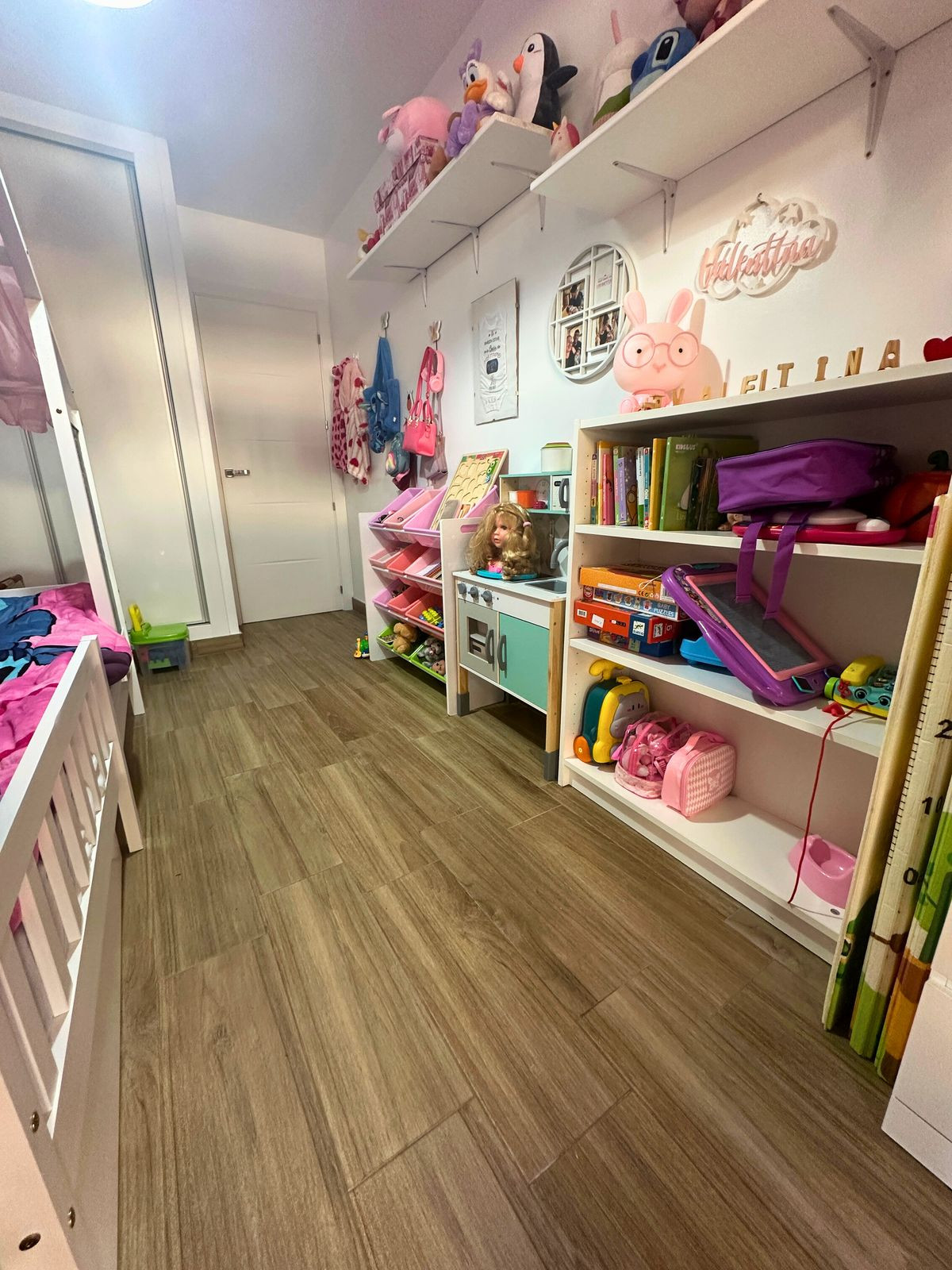 Se vende Apartamento Planta Media de 3 dormitorios en Costa Del Sol, Málaga, España