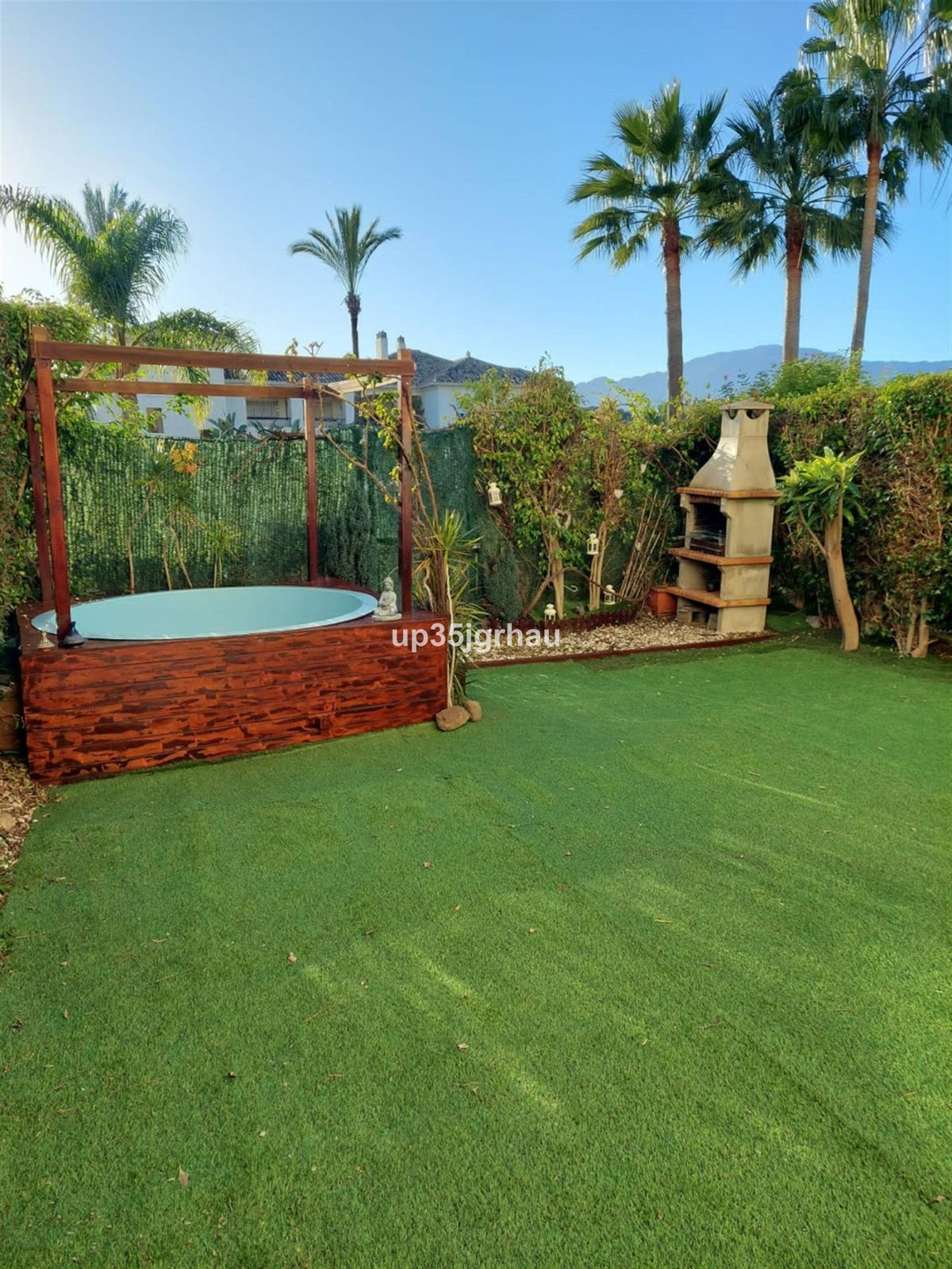 2 Bed Apartment for sale in Estepona Costa Del Sol, Málaga, Spain