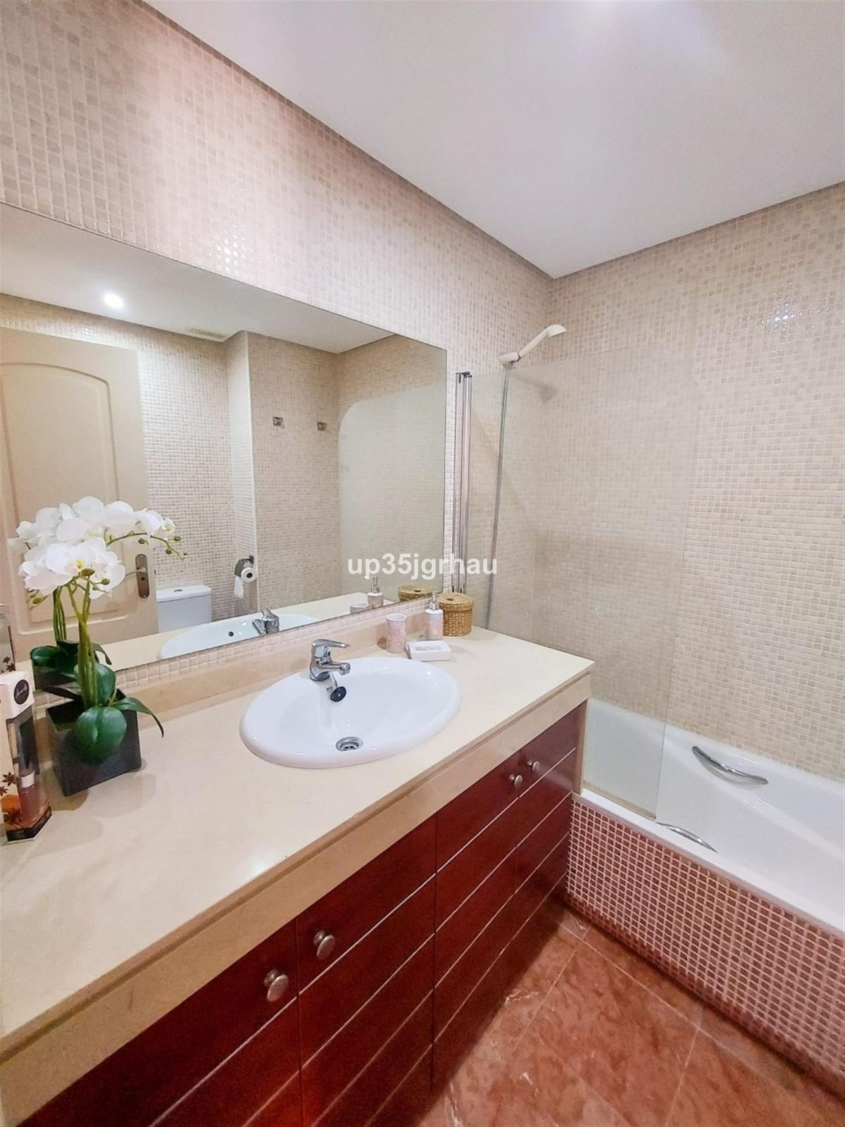 2 Bed Apartment for sale in Estepona Costa Del Sol, Málaga, Spain