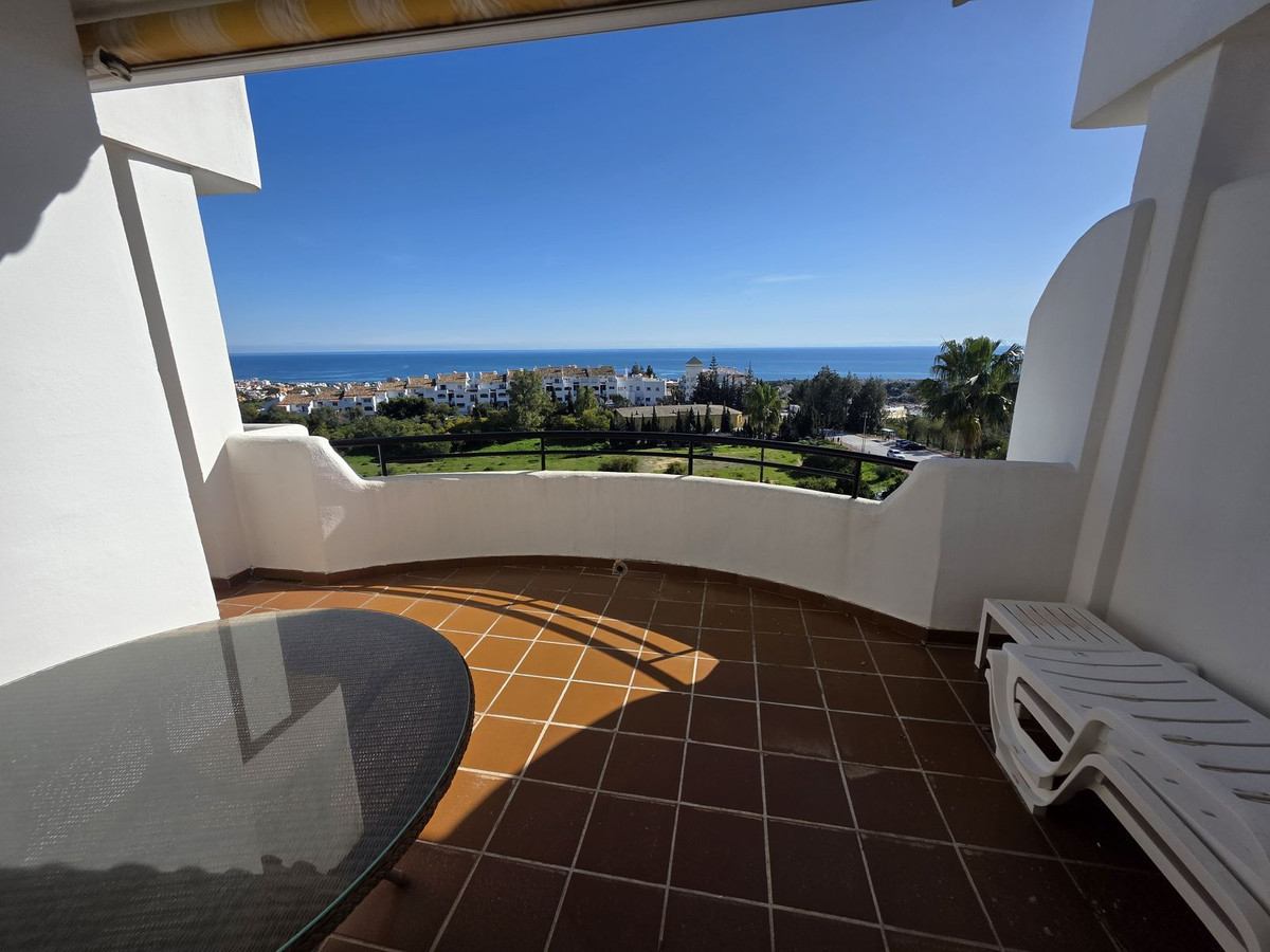 2 Bed Apartment for sale in Calahonda Costa Del Sol, Málaga, Spain