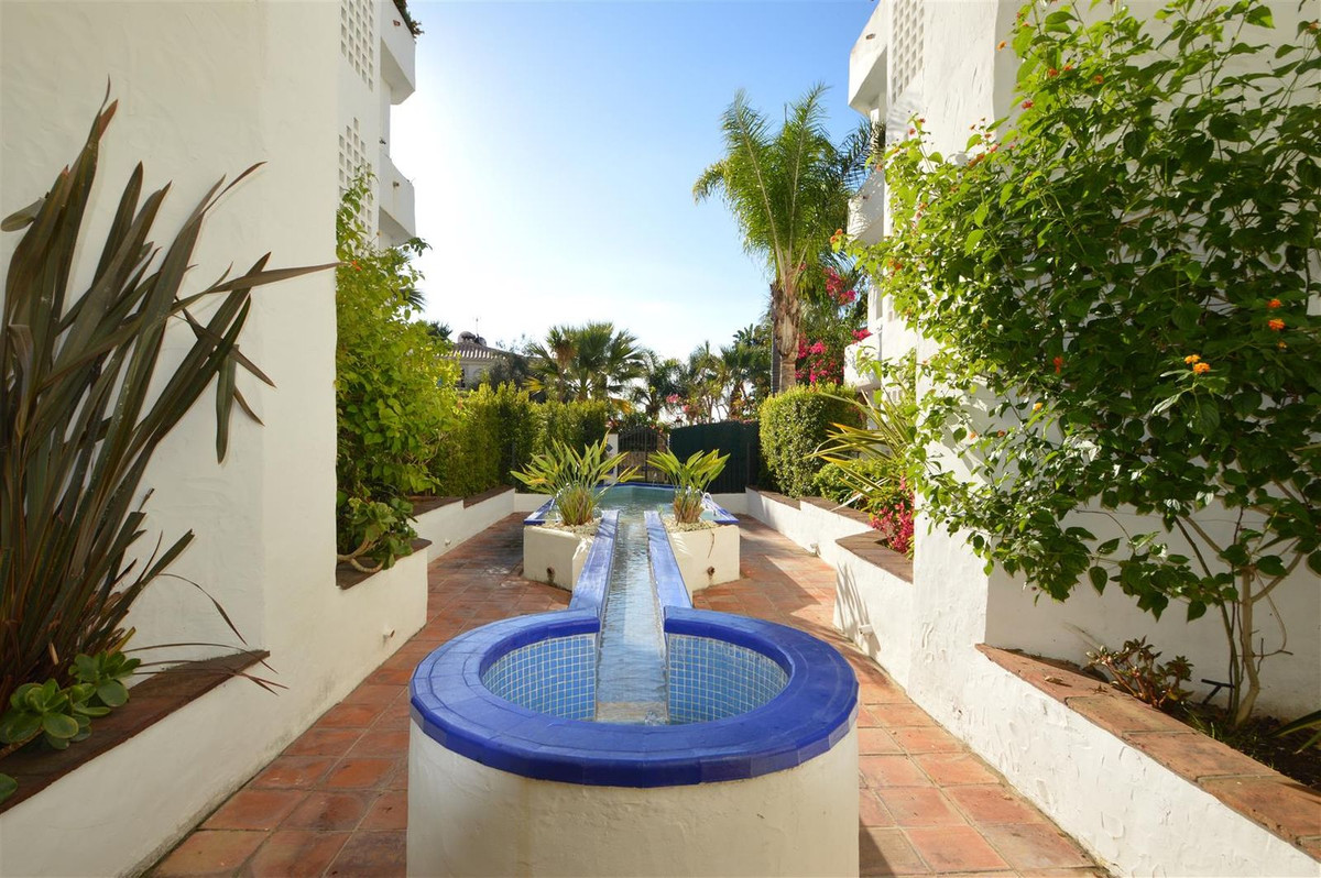 3 Bed Apartment for sale in Las Chapas Costa Del Sol, Málaga, Spain