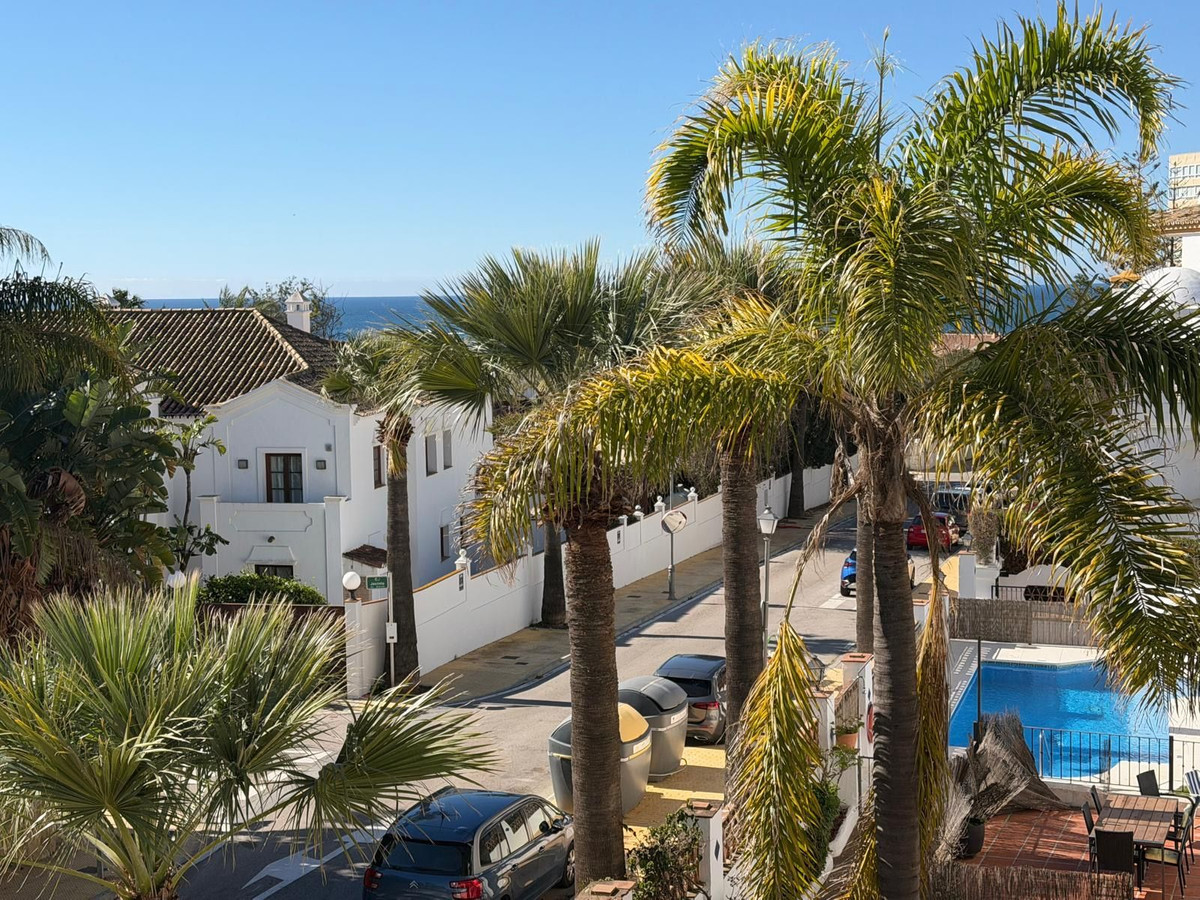 3 Bed Apartment for sale in Las Chapas Costa Del Sol, Málaga, Spain
