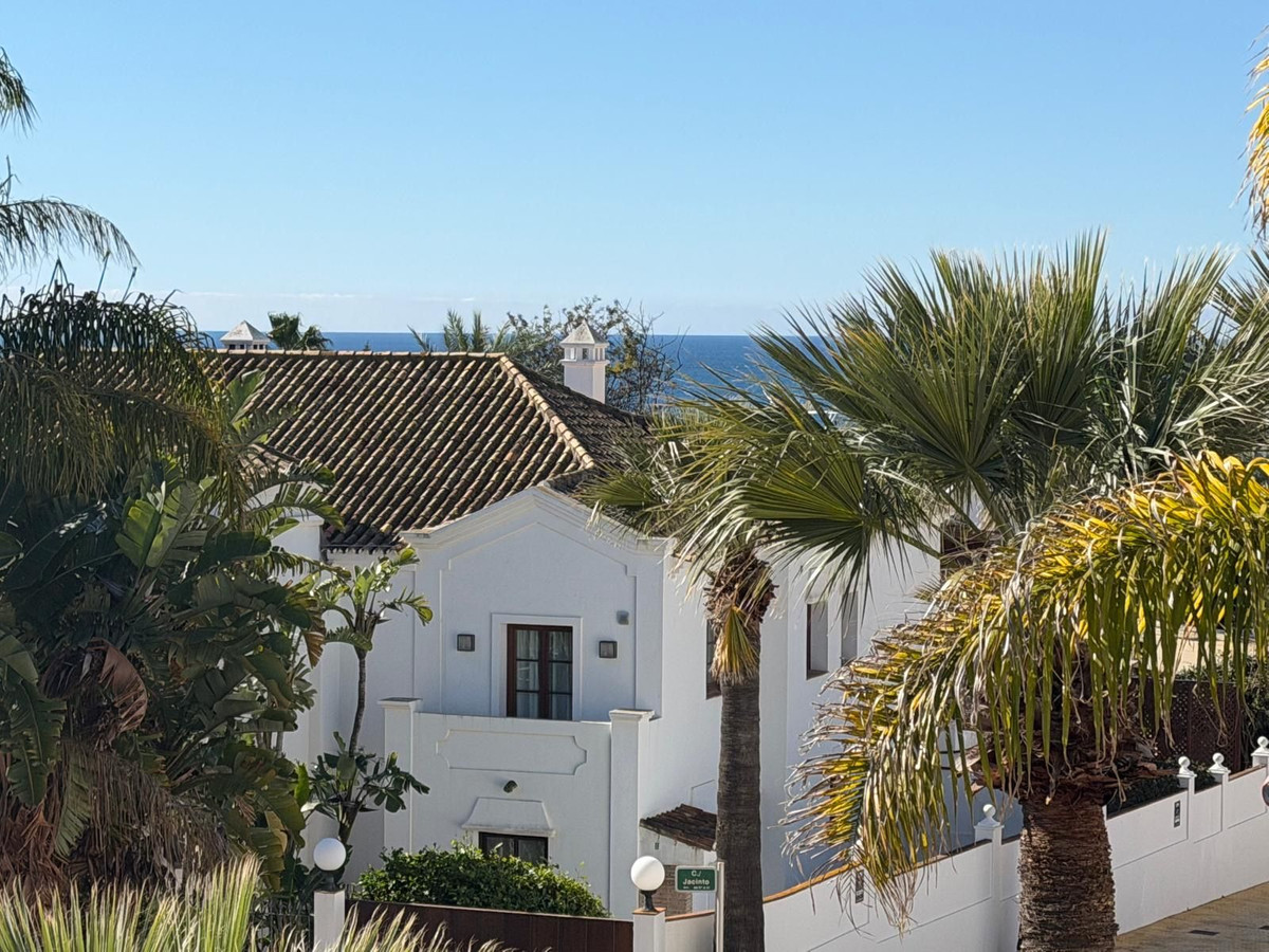 3 Bed Apartment for sale in Las Chapas Costa Del Sol, Málaga, Spain