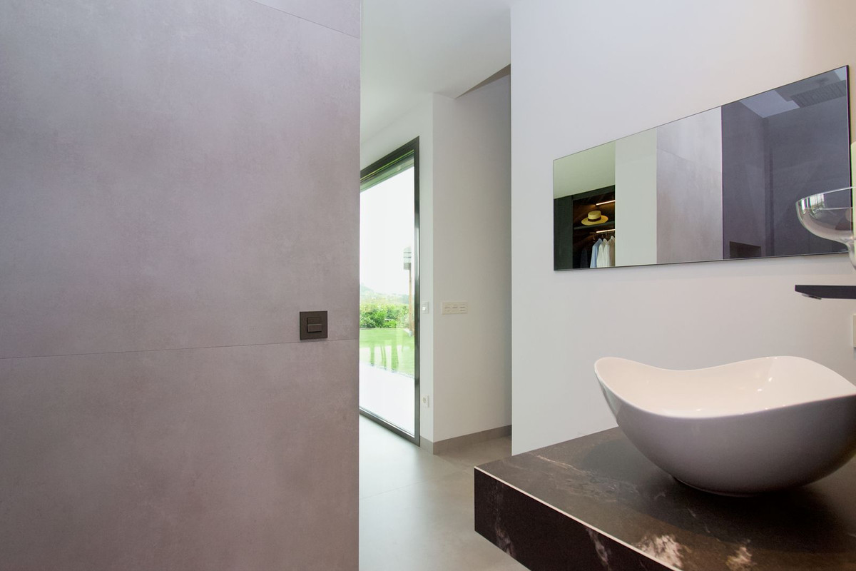 3 Bed Townhouse for sale in Alhaurín El Grande Costa Del Sol, Málaga, Spain
