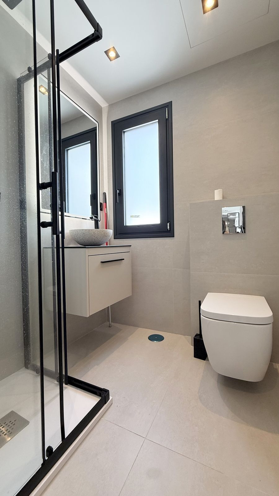 5 Bed Townhouse for sale in Nueva Andalucía Costa Del Sol, Málaga, Spain
