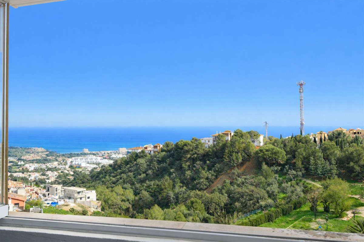 3 Bed Apartment for sale in Benalmadena Costa Del Sol, Málaga, Spain