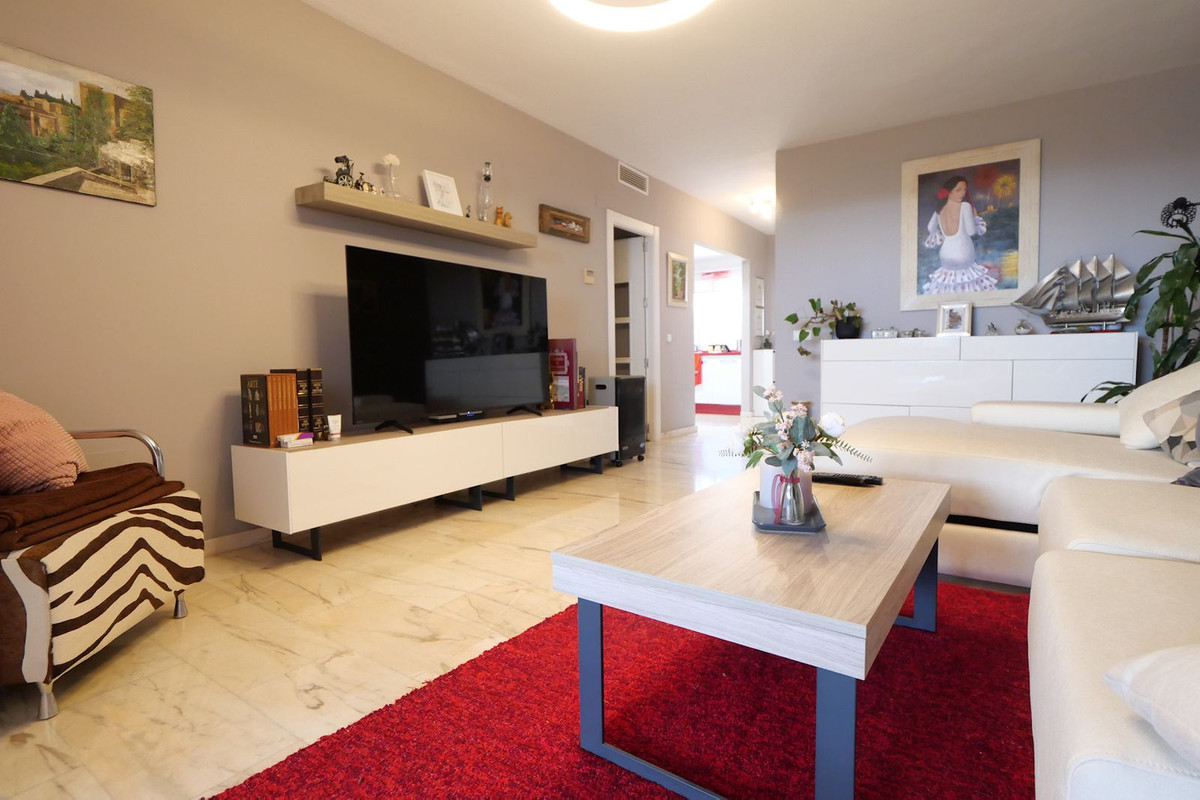3 Bed Apartment for sale in Benalmadena Costa Del Sol, Málaga, Spain