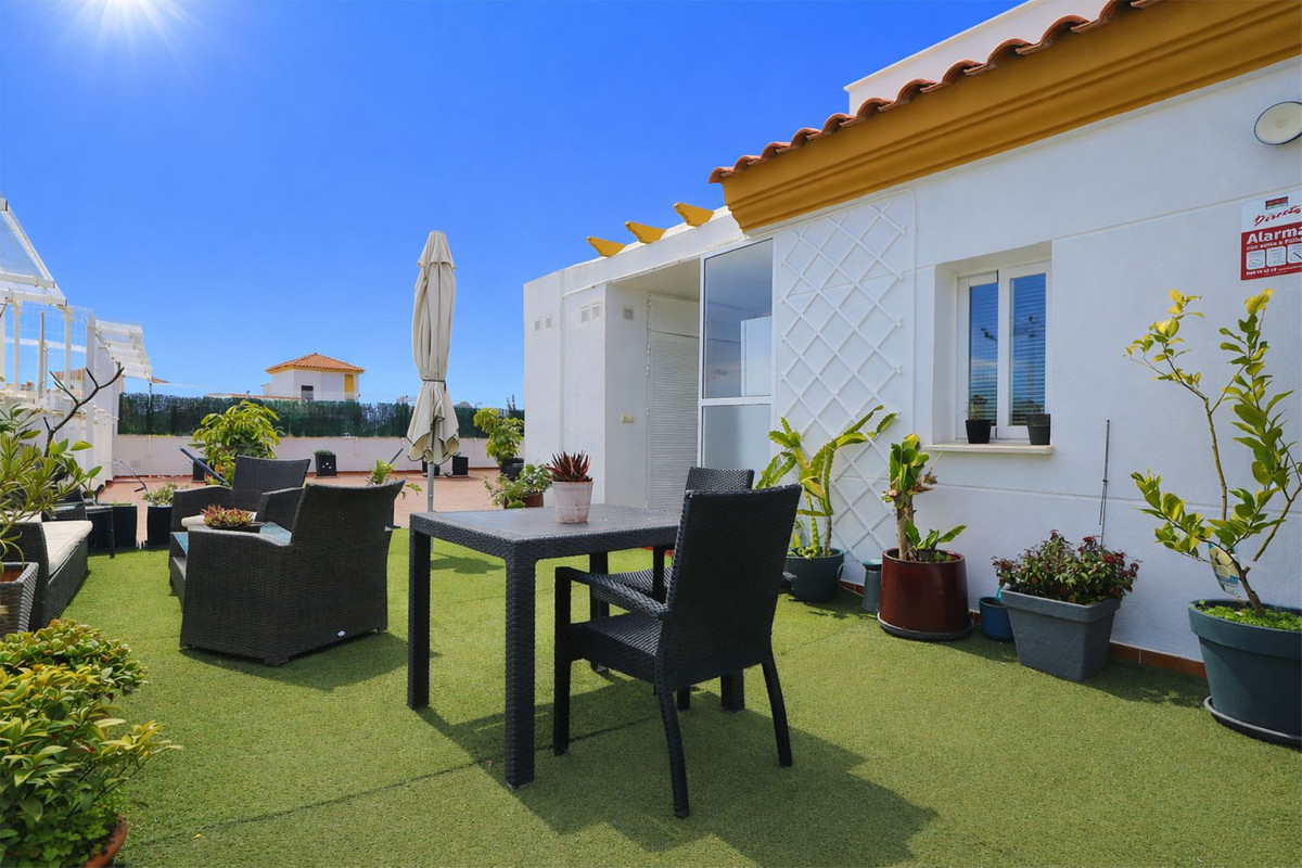 3 Bed Apartment for sale in Benalmadena Costa Del Sol, Málaga, Spain