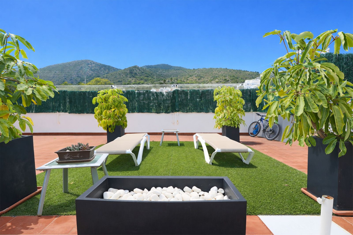 3 Bed Apartment for sale in Benalmadena Costa Del Sol, Málaga, Spain