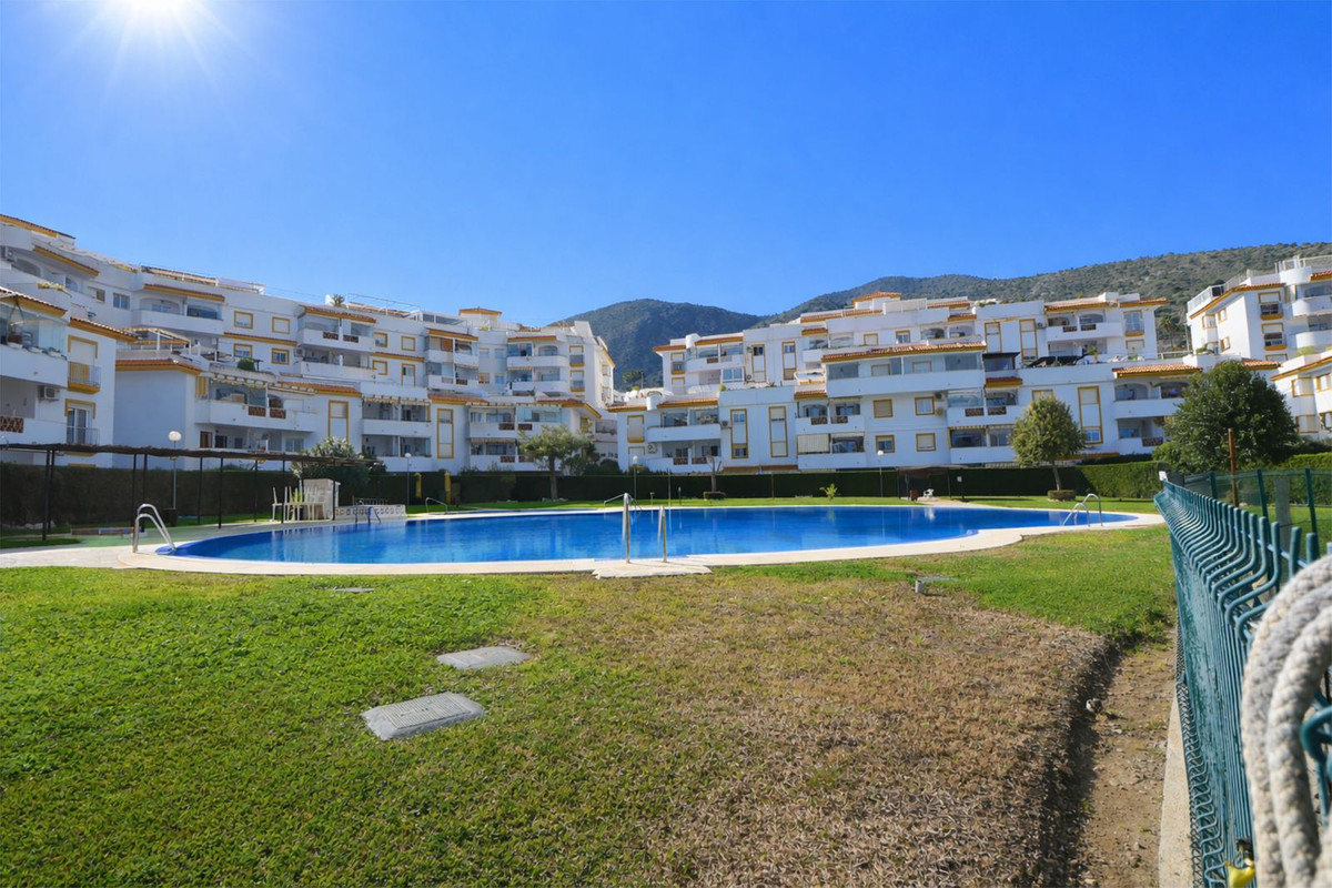 3 Bed Apartment for sale in Benalmadena Costa Del Sol, Málaga, Spain