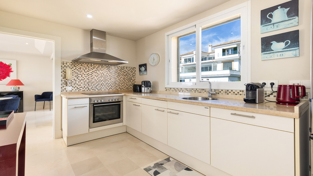 3 Bed Apartment for sale in Doña Julia Costa Del Sol, Málaga, Spain
