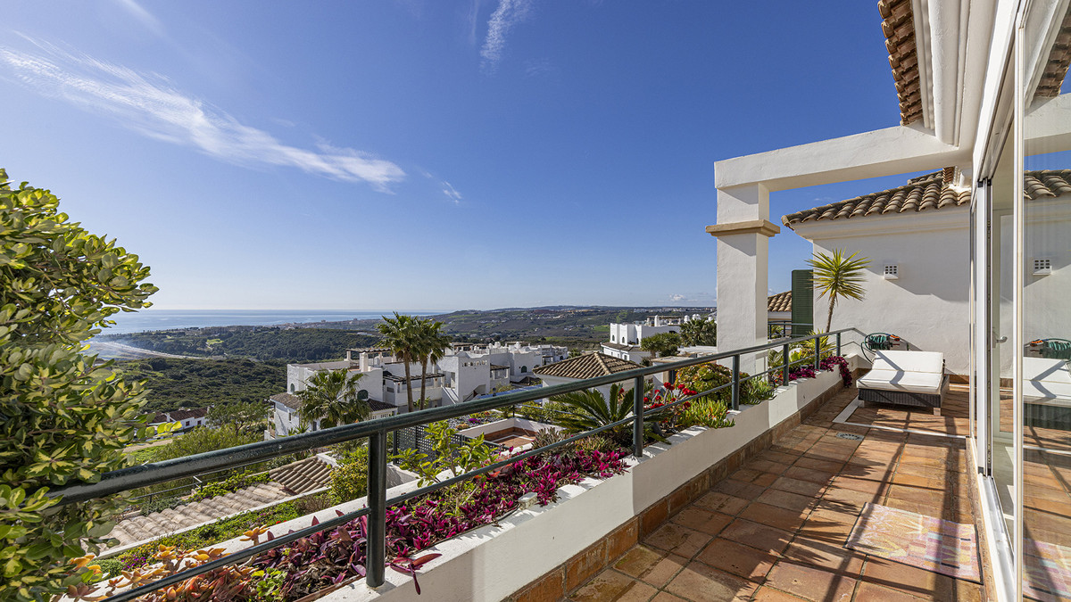 3 Bed Apartment for sale in Doña Julia Costa Del Sol, Málaga, Spain