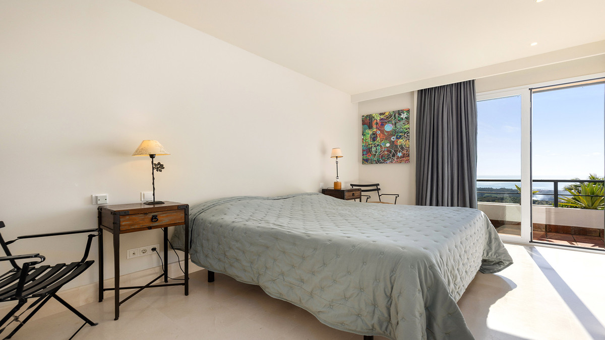 3 Bed Apartment for sale in Doña Julia Costa Del Sol, Málaga, Spain
