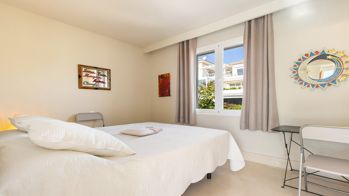 3 Bed Apartment for sale in Doña Julia Costa Del Sol, Málaga, Spain