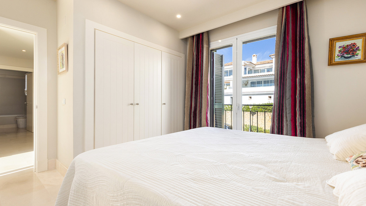 3 Bed Apartment for sale in Doña Julia Costa Del Sol, Málaga, Spain