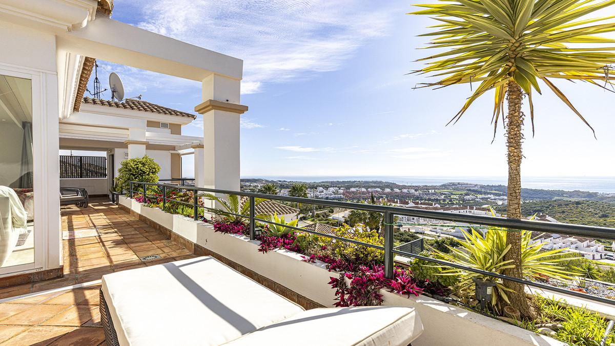 3 Bed Apartment for sale in Doña Julia Costa Del Sol, Málaga, Spain