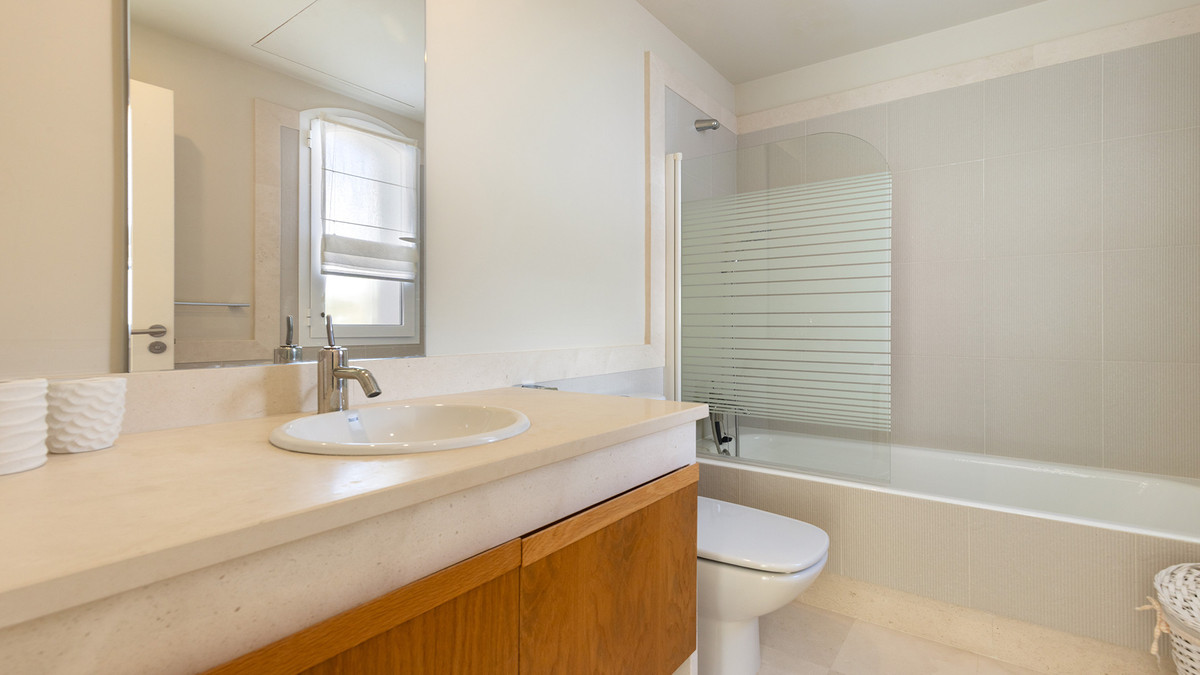 3 Bed Apartment for sale in Doña Julia Costa Del Sol, Málaga, Spain