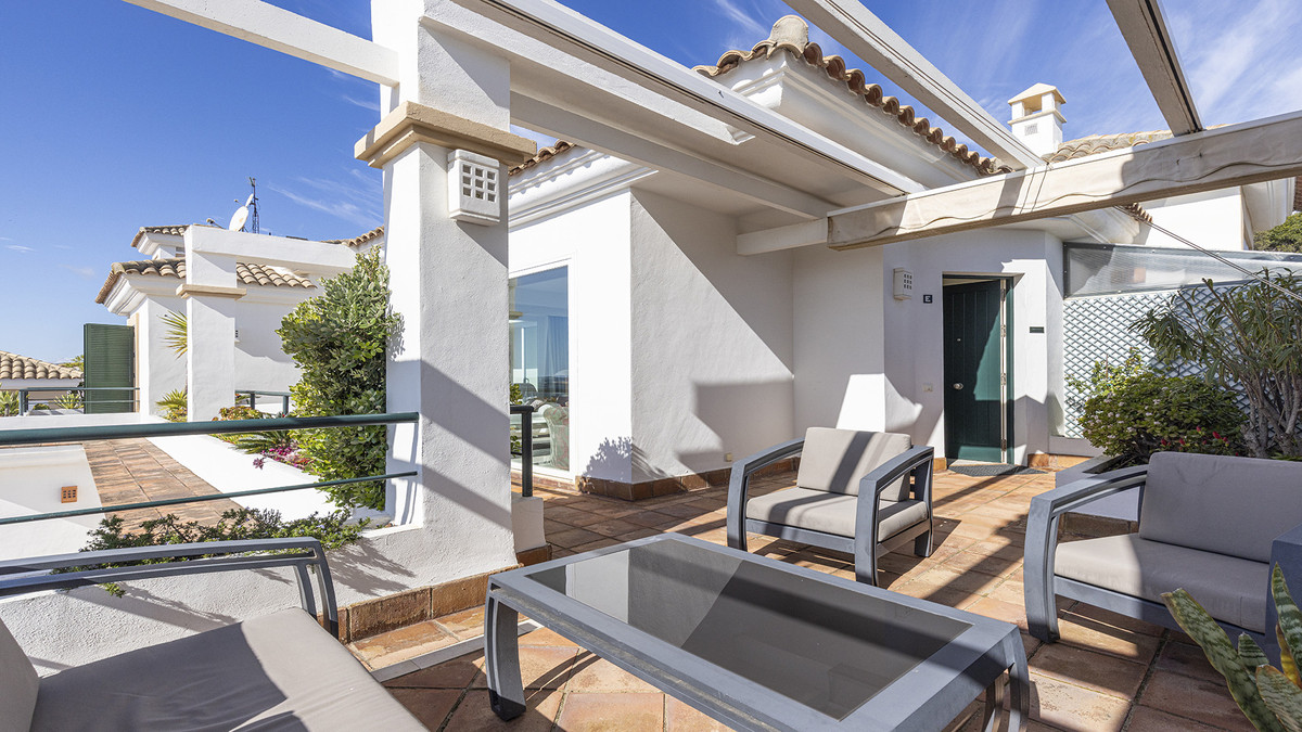 3 Bed Apartment for sale in Doña Julia Costa Del Sol, Málaga, Spain
