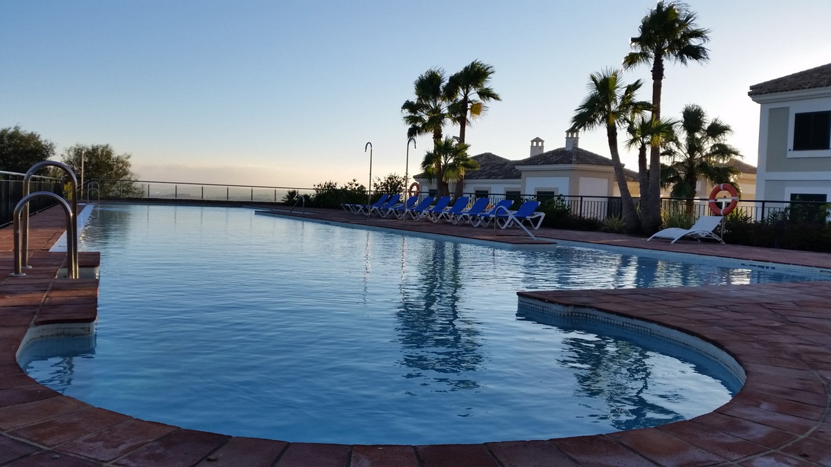 3 Bed Apartment for sale in Doña Julia Costa Del Sol, Málaga, Spain