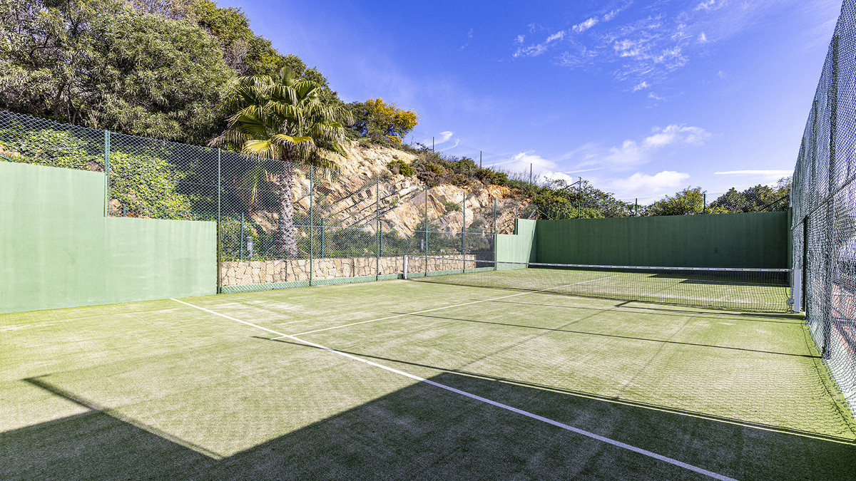3 Bed Apartment for sale in Doña Julia Costa Del Sol, Málaga, Spain