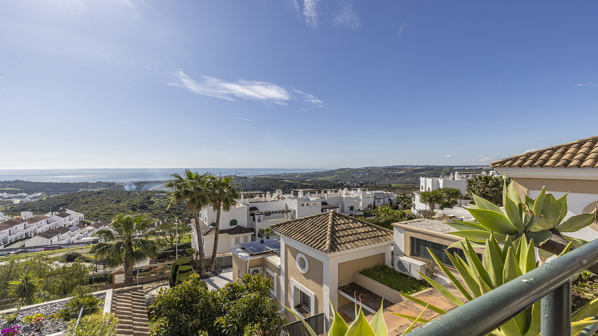 3 Bed Apartment for sale in Doña Julia Costa Del Sol, Málaga, Spain