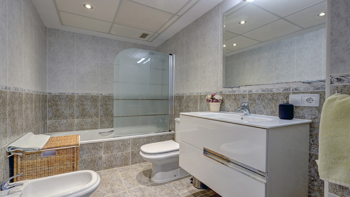 Se vende Adosada de 4 dormitorios en Costa Del Sol, Málaga, España