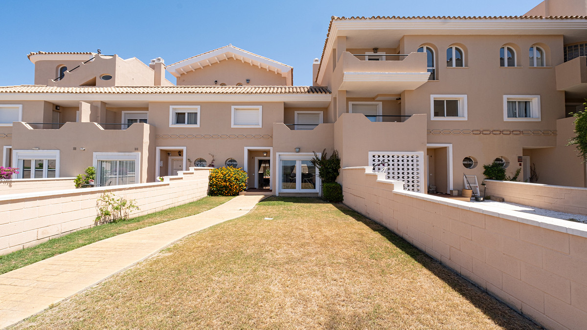 Se vende Adosada de 4 dormitorios en Costa Del Sol, Málaga, España