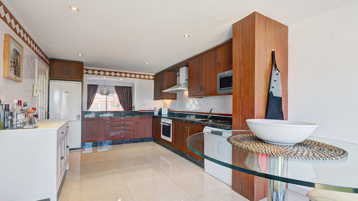 Se vende Adosada de 4 dormitorios en Costa Del Sol, Málaga, España